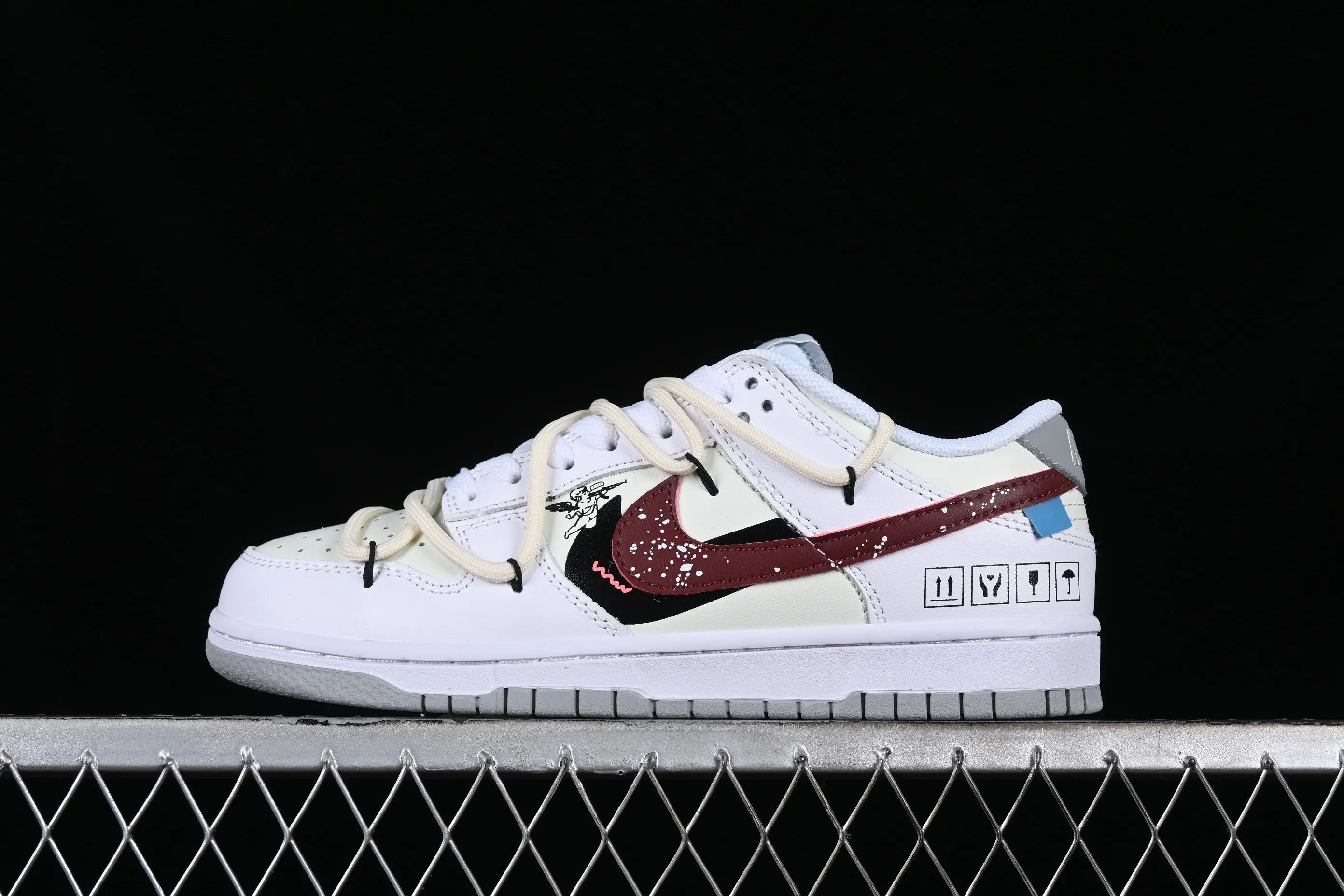 All Categories Nk SB Dunk Series Nk SB Dunk Low Low-top sneakers Nk Dunk Low Travel high-street style SB strappy low-top casual sneakers DH9765-102